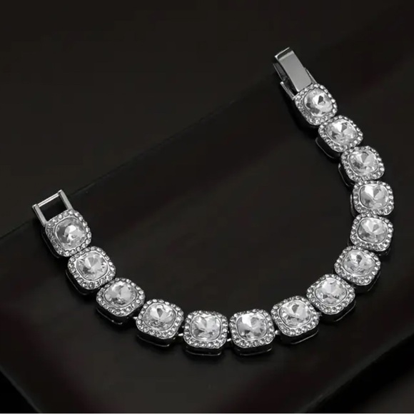 - Stackable Full Crystal 13mm cushion cut with halo Tennis Chain Bracelet
… - Picture 2 of 13